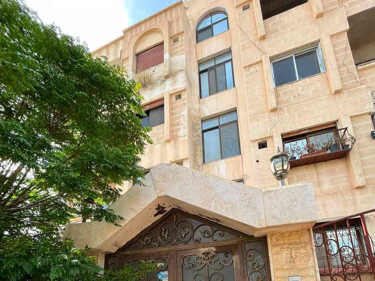 شقة 2 غرف 1 صالات 130م² طابق 1 للبيع