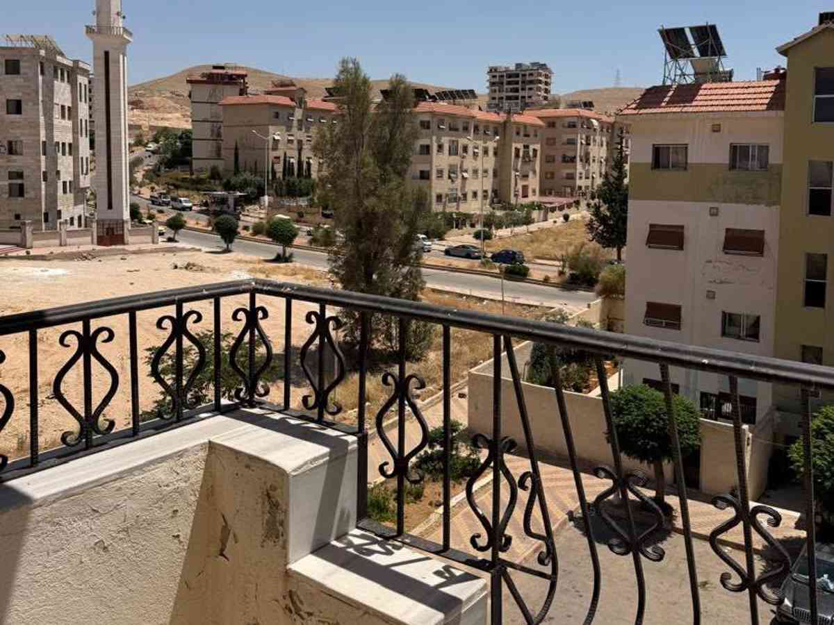 شقة طابق 3 للبيع