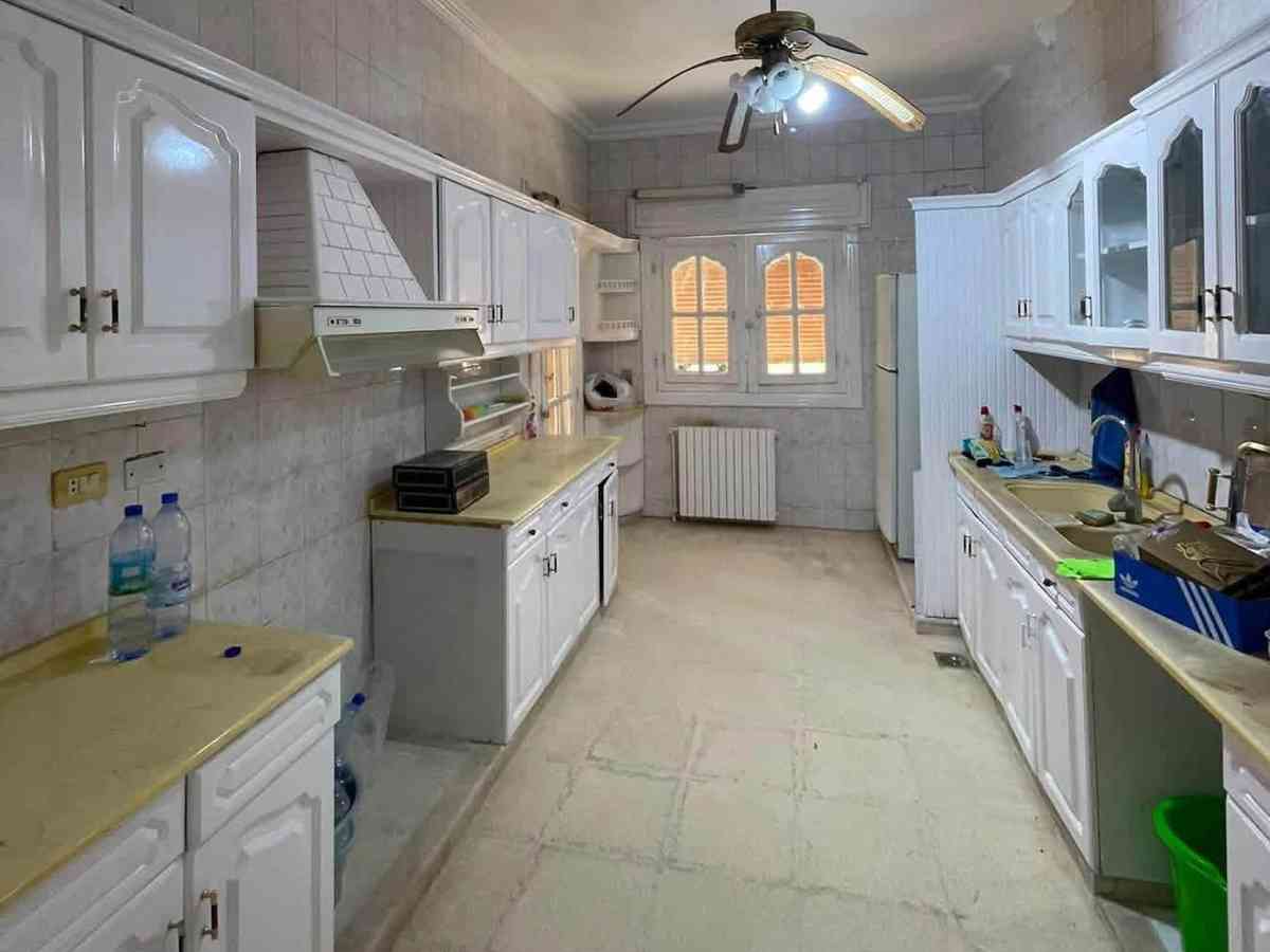 شقة 6 غرف مع فرش للإيجار