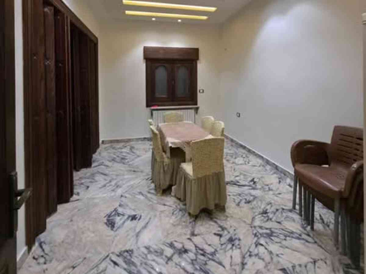 شقة 6 غرف 240م² طابق 1 للبيع