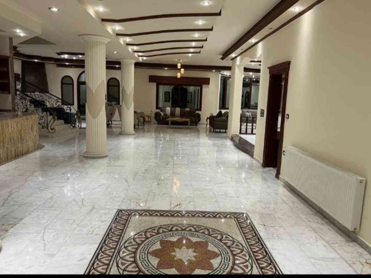 فيلا 7 غرف 3 صالات 1300م² للبيع