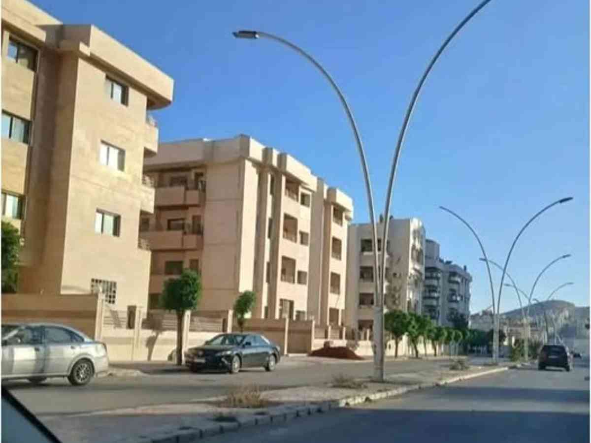 شقة 3 غرف 1 صالات 170م² طابق 3 مع فرش للبيع