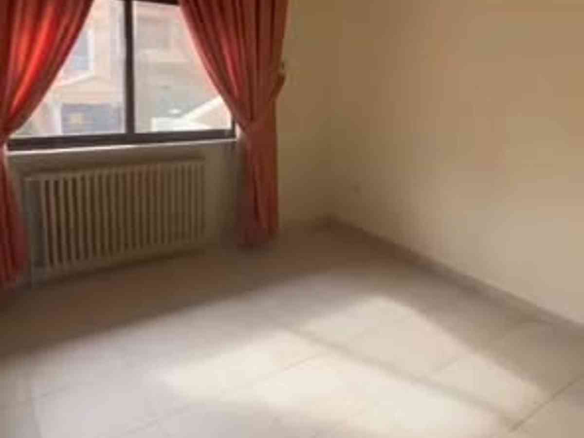شقة 2 غرف 2 صالات طابق 1 للإيجار