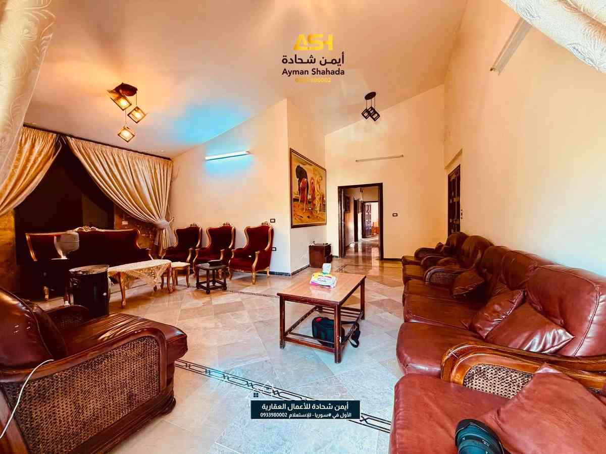 شقة 3 غرف 3 صالات 200م² طابق 2 للإيجار