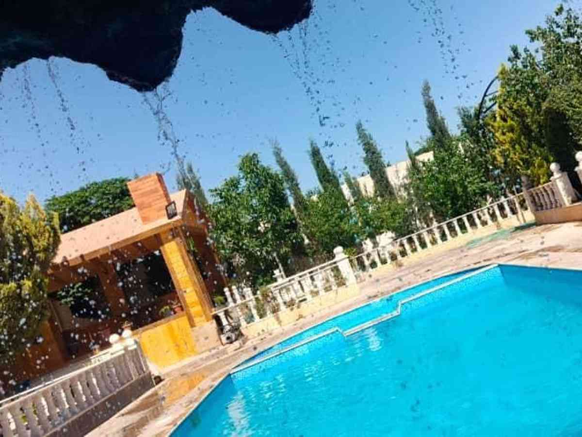 مزرعة 3 غرف 1000م² للبيع