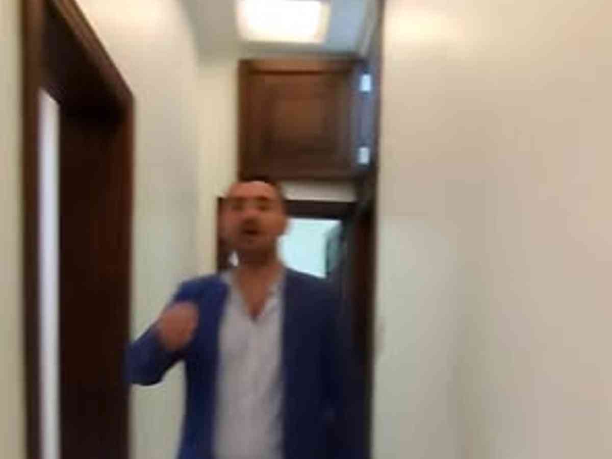 شقة 6 غرف 280م² طابق 4 للبيع