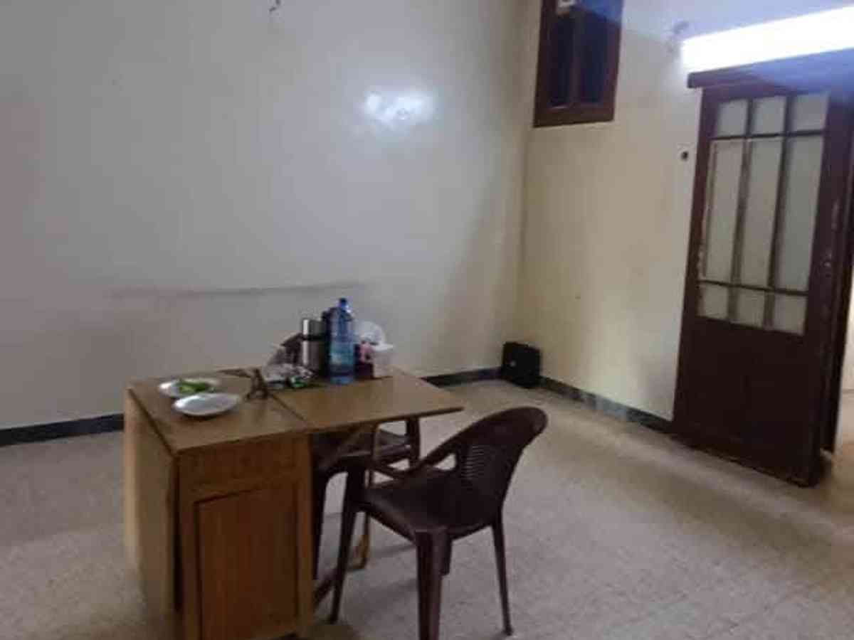 شقة 3 غرف 1 صالات طابق 2 للإيجار