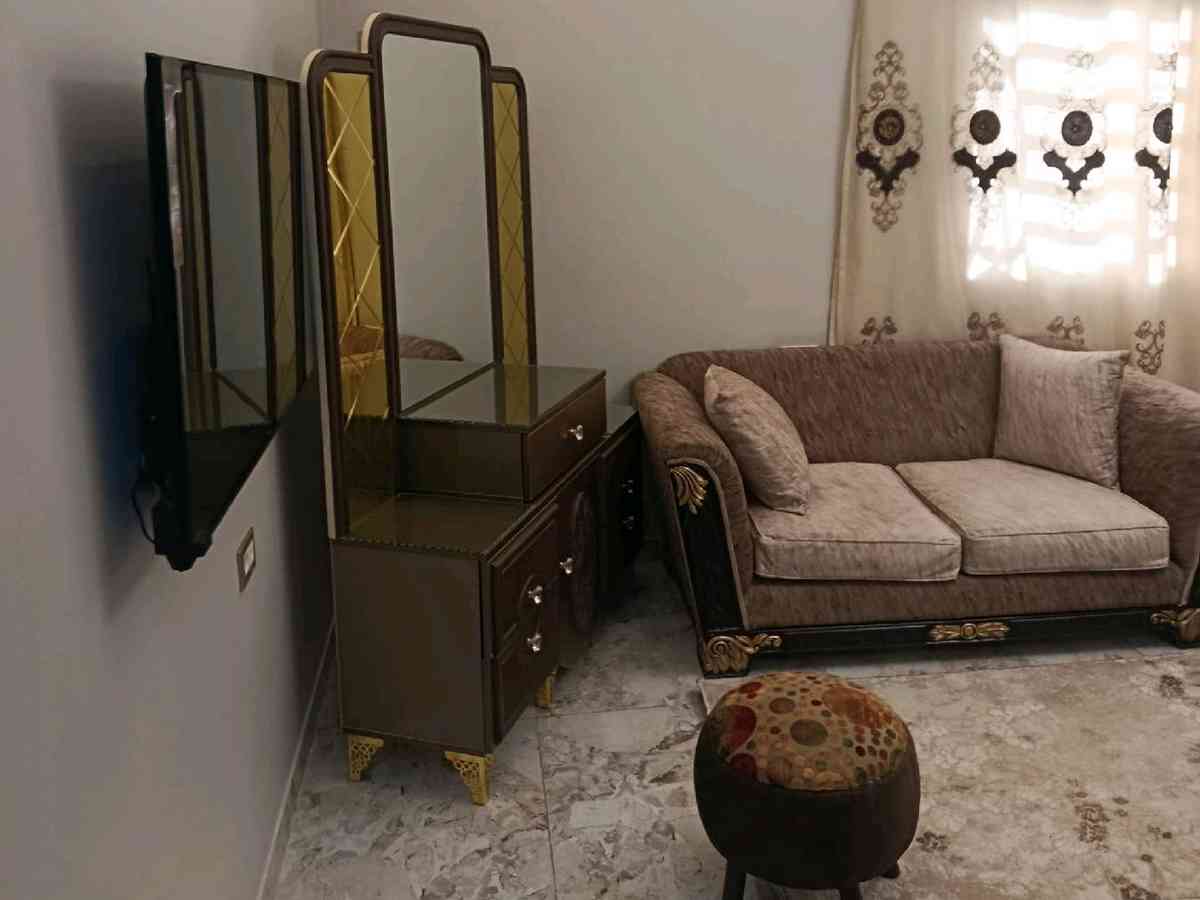 فيلا 3 غرف 1 صالات 1500م² مع فرش للبيع