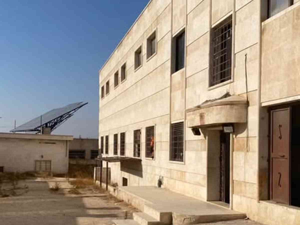 بناء 1550م² للبيع
