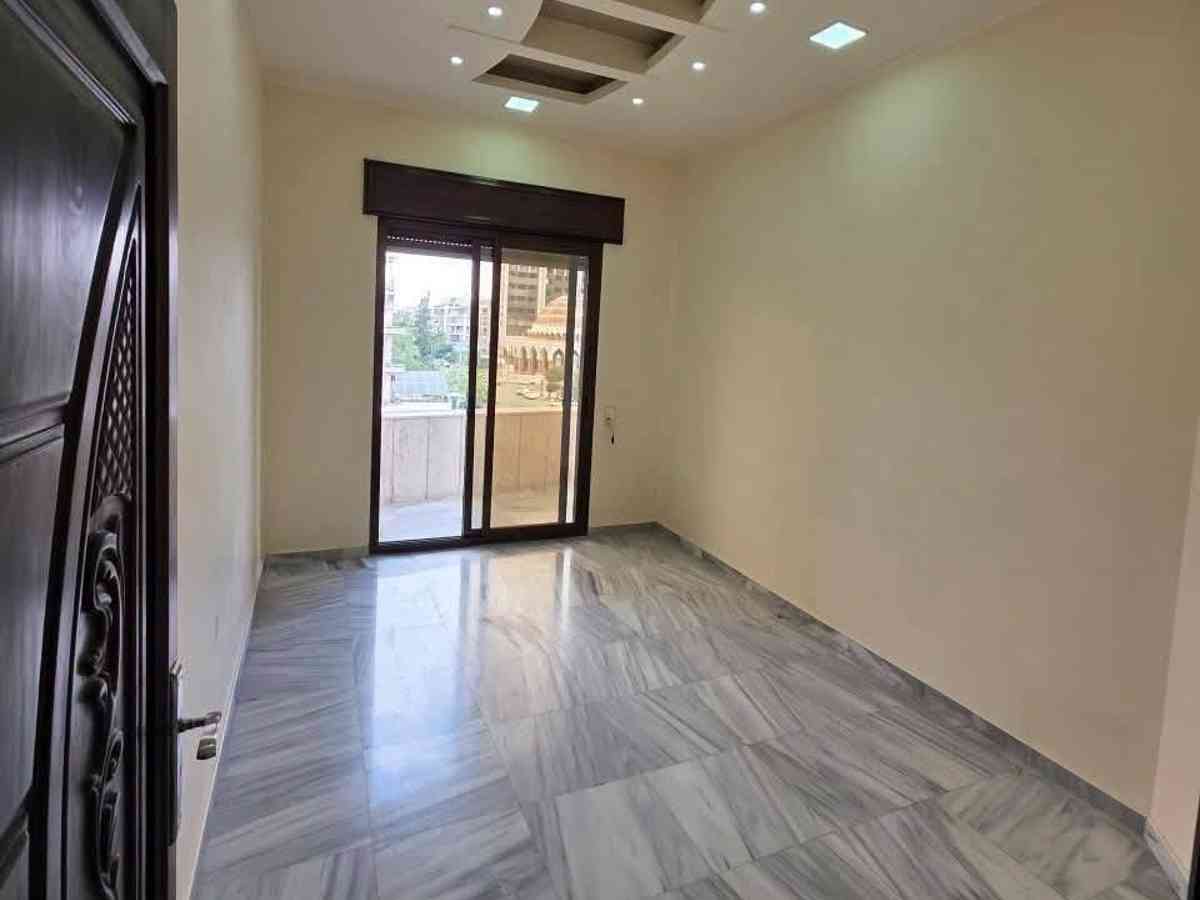 شقة 4 غرف طابق 4 للإيجار