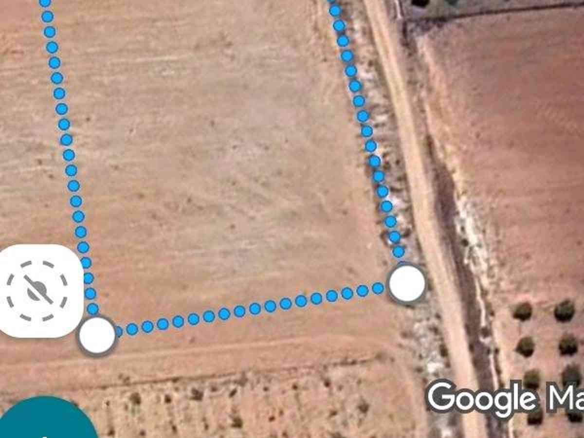 أرض 4000م² للبيع