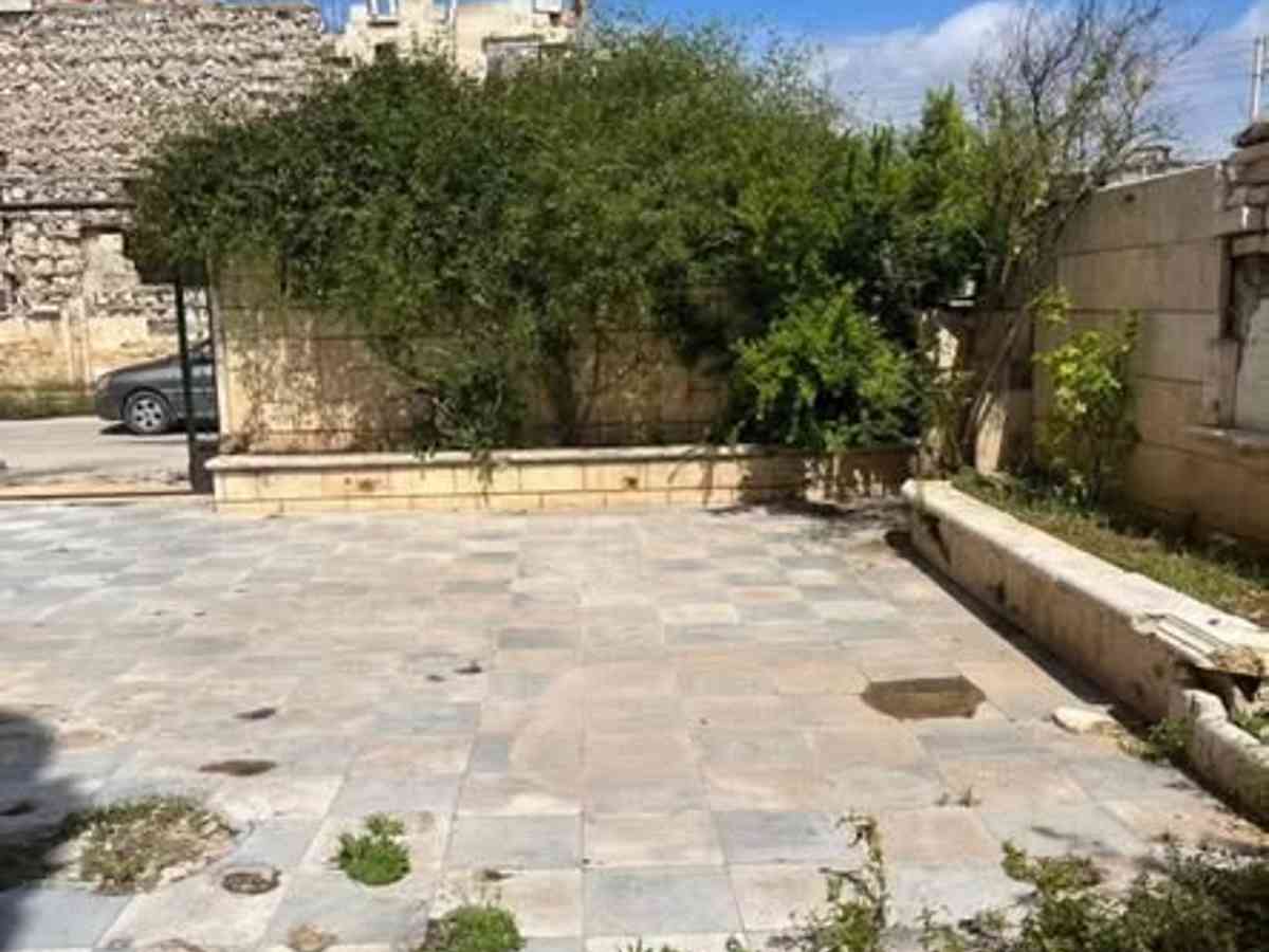 فيلا 9 غرف 950م² للبيع