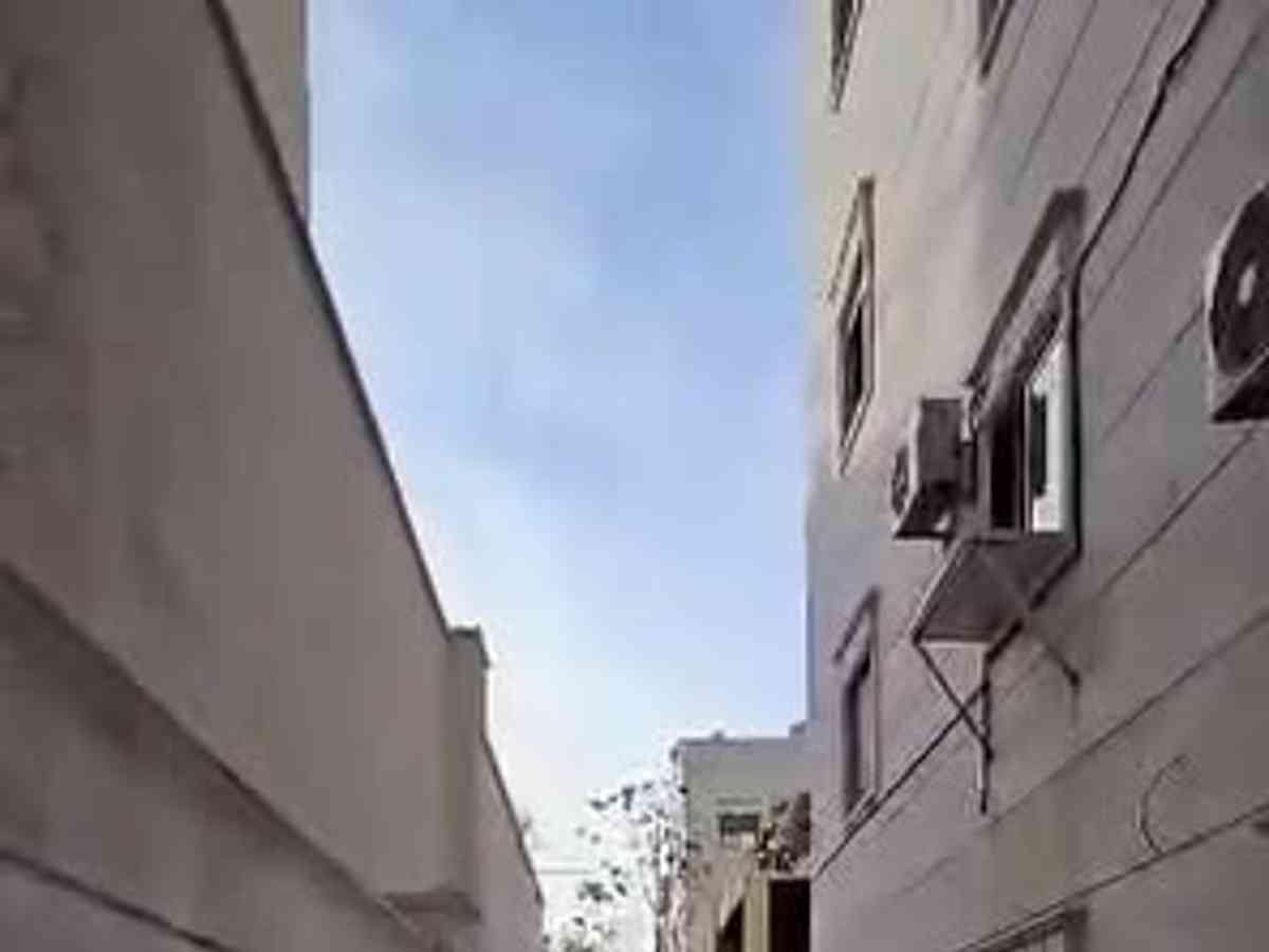 شقة 5 غرف 1 صالات طابق 1 للبيع