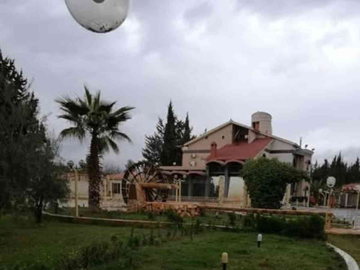 فيلا 9 غرف 1000م² للبيع