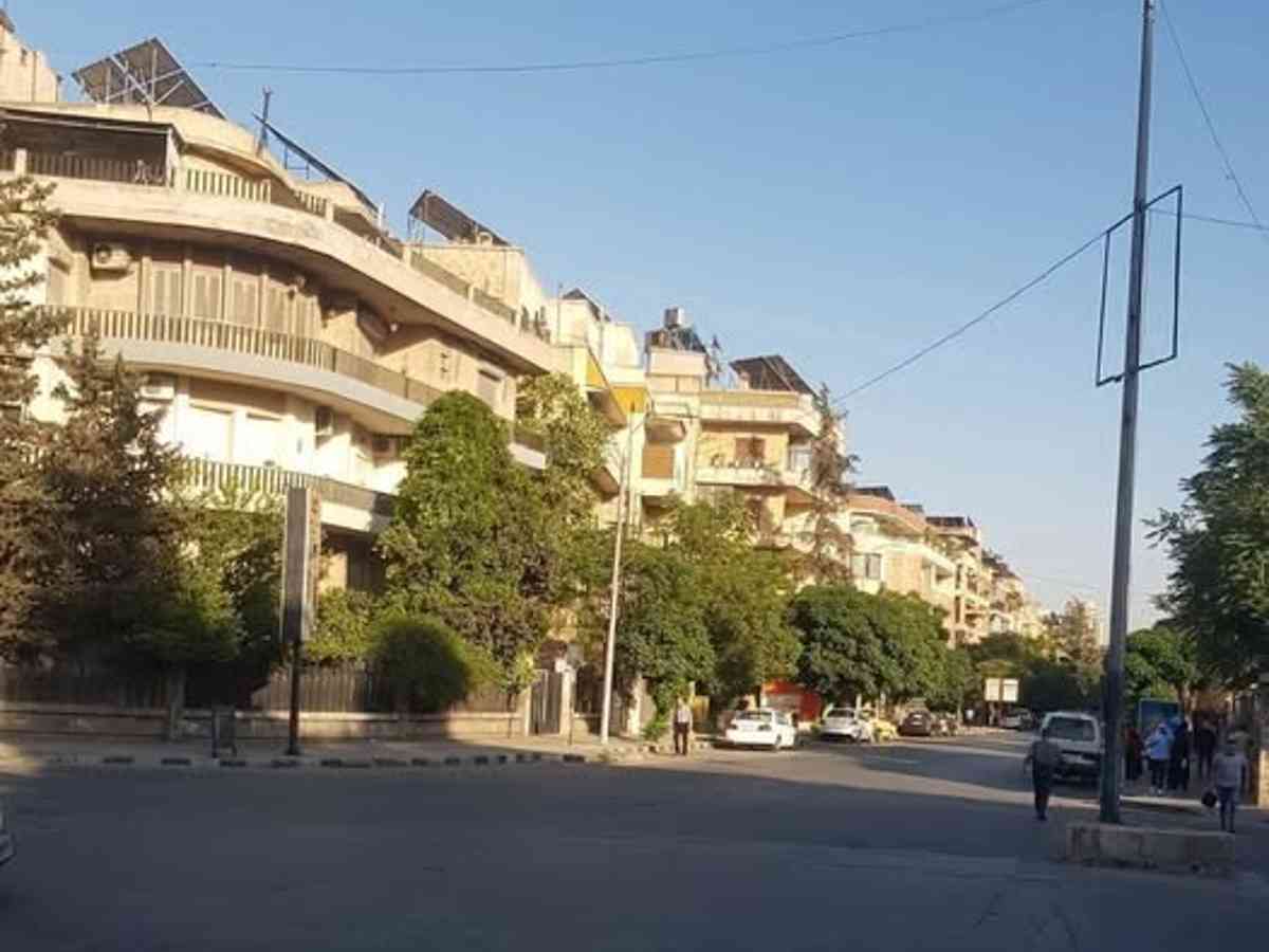 شقة 5 غرف 200م² طابق 3 للبيع