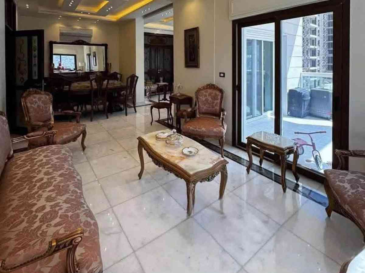 شقة 200م² طابق 1 للبيع