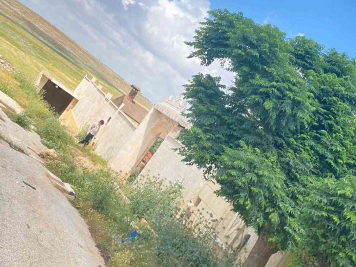 مزرعة 900م² للبيع