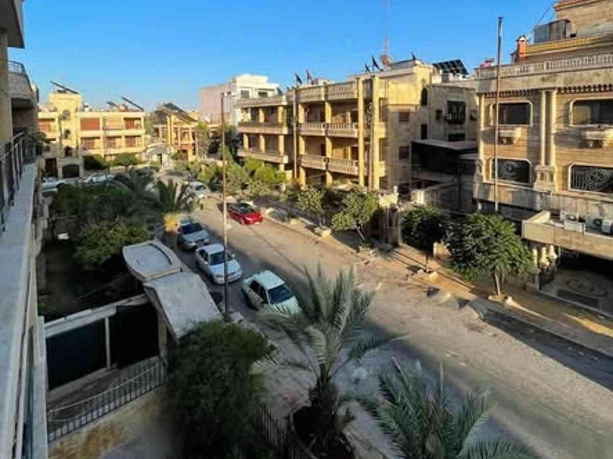 شقة 6 غرف مع فرش للإيجار
