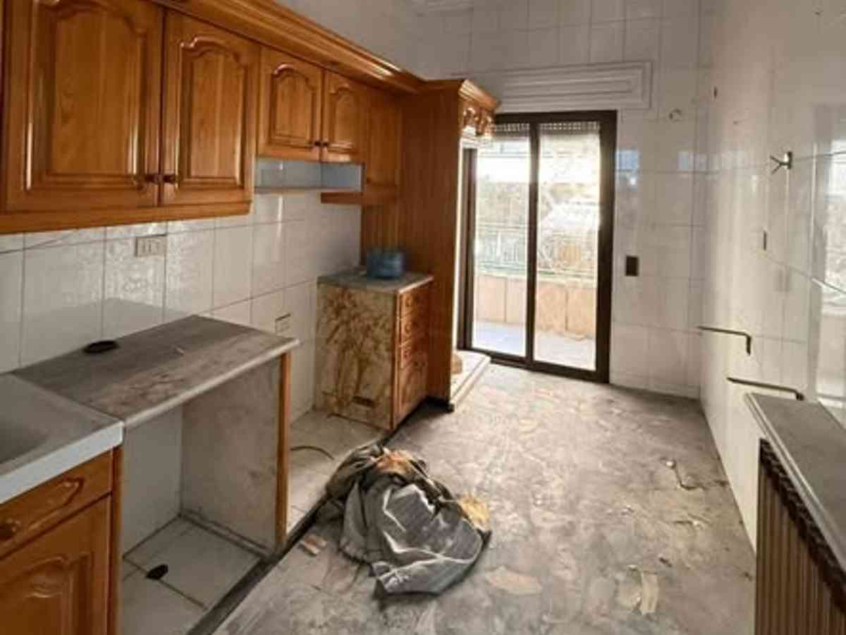 شقة 6 غرف طابق 1 للإيجار
