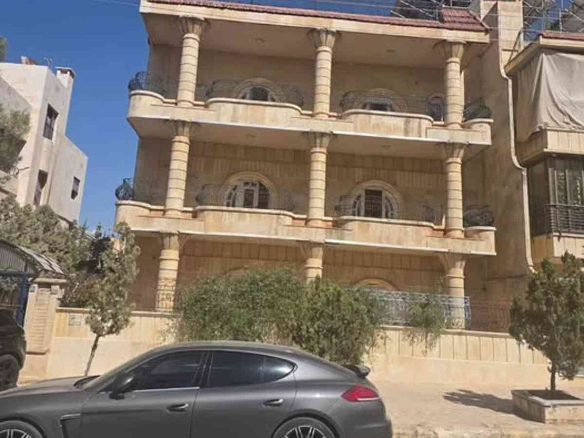 شقة 6 غرف للإيجار