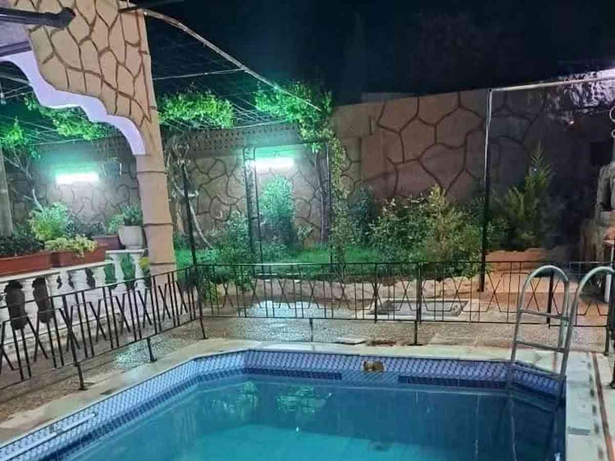 مزرعة 2 غرف 500م² للبيع