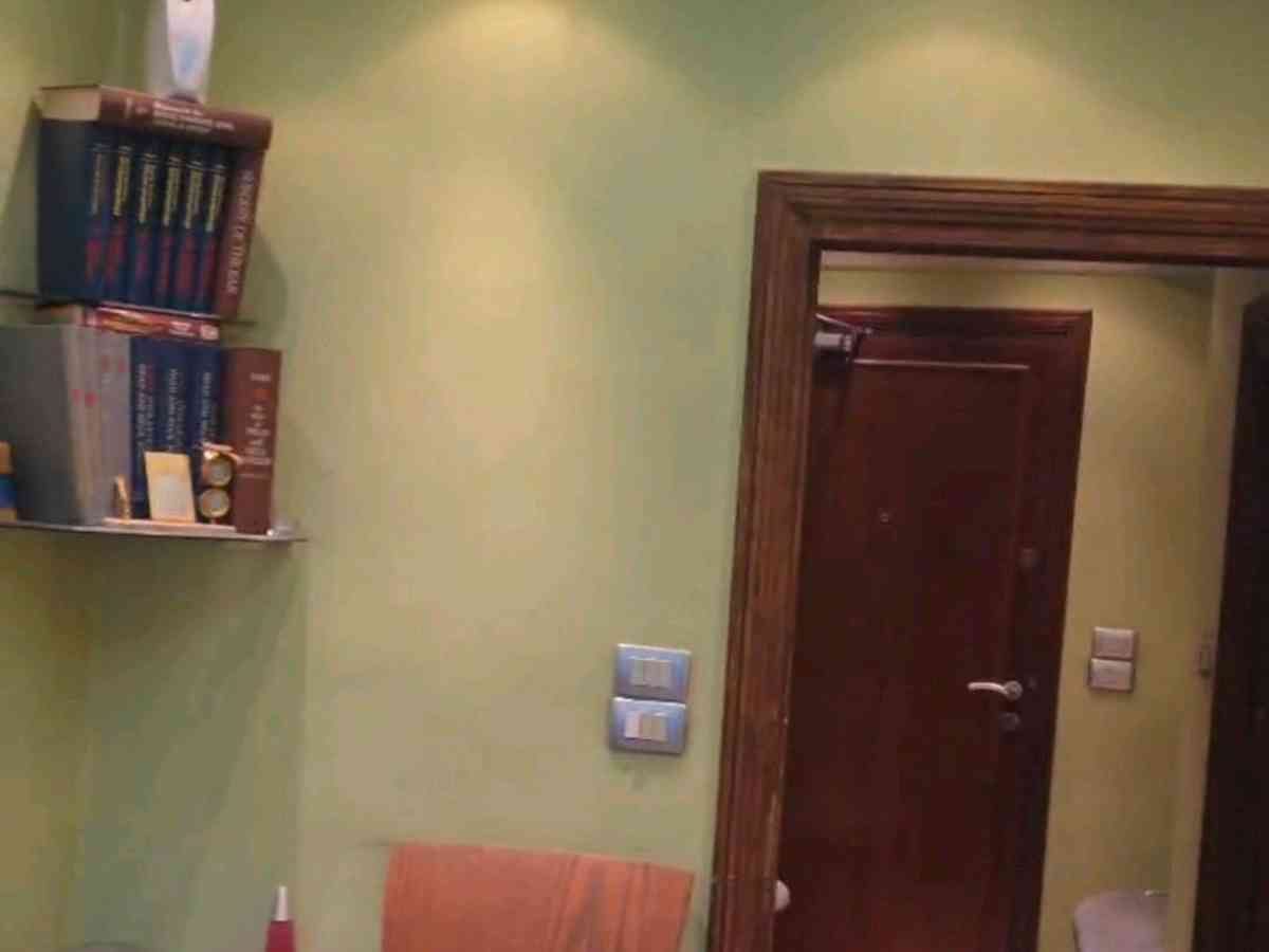 مكتب 2 غرف 23م² طابق 1 للبيع