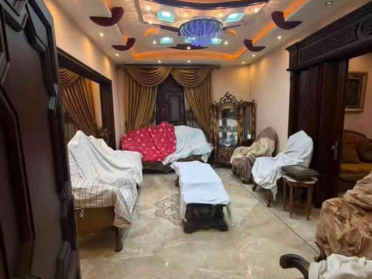 شقة 7 غرف 380م² طابق 1 للبيع
