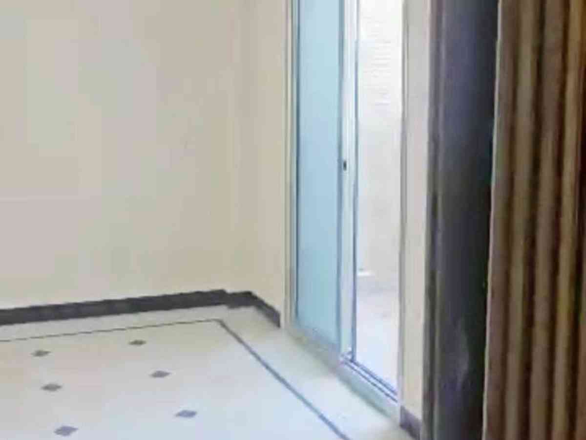 شقة 2 غرف 1 صالات طابق 2 للإيجار
