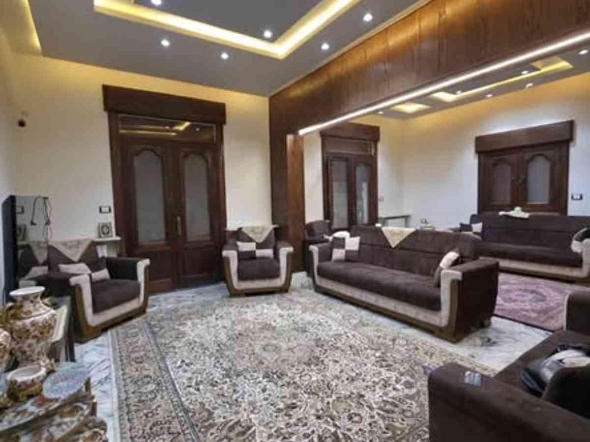 شقة 6 غرف 240م² طابق 1 للبيع