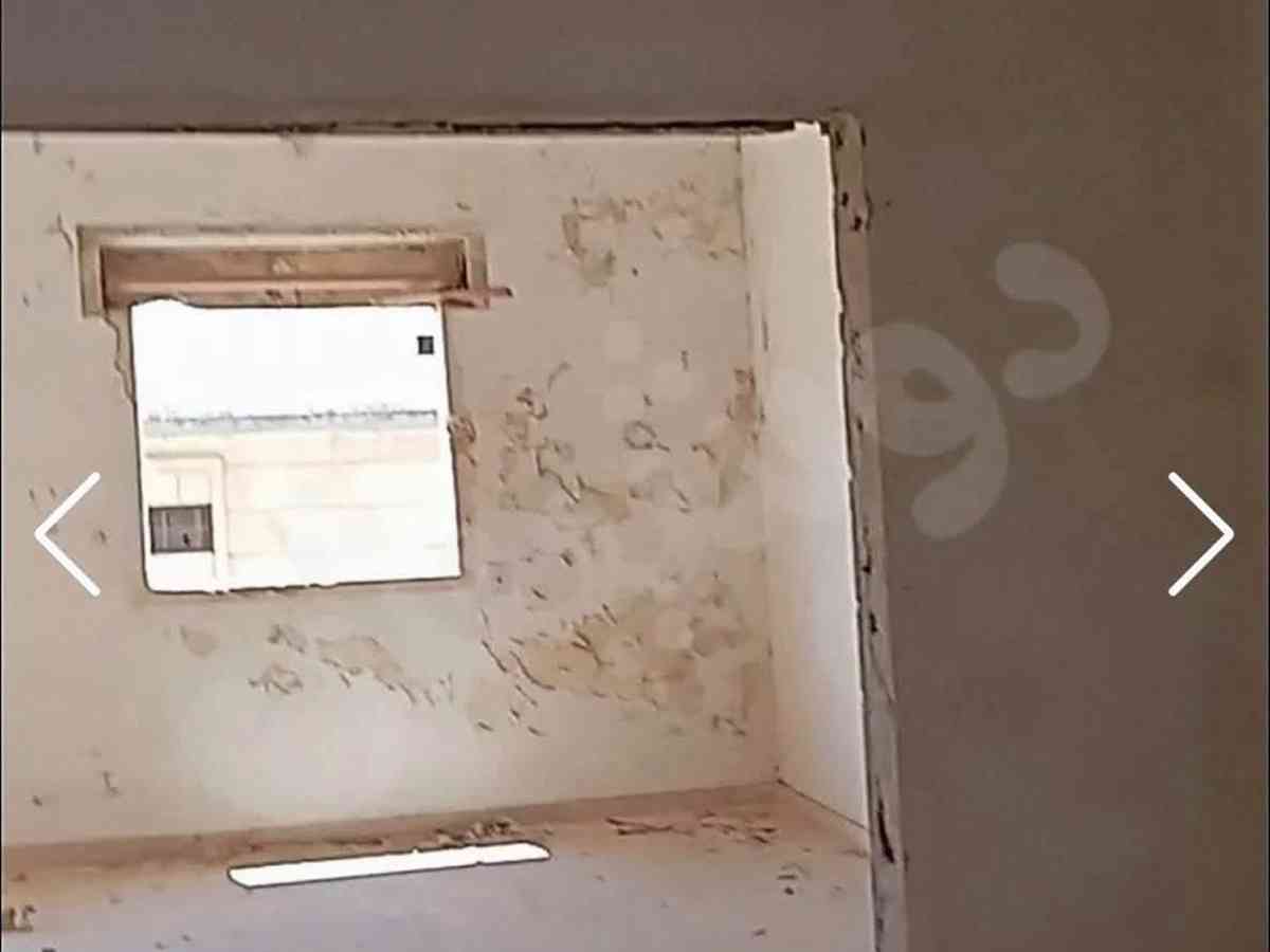 فيلا 4 غرف 1 صالات 350م² للبيع