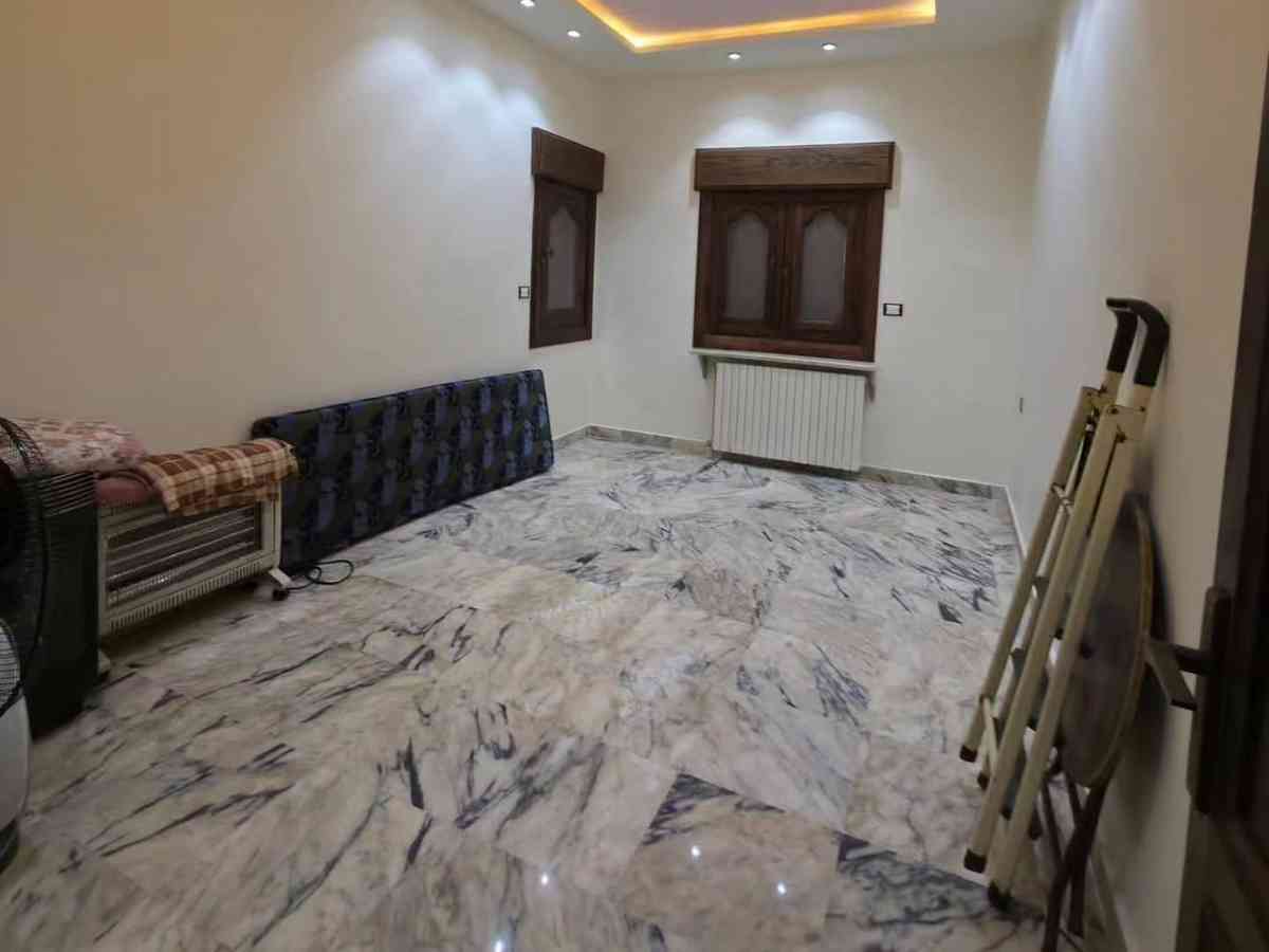 شقة 6 غرف 240م² طابق 1 للبيع