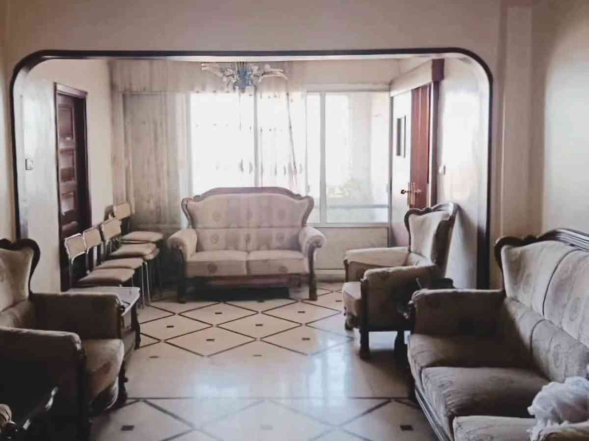 شقة 7 غرف 1 صالات 270م² طابق 3 للبيع