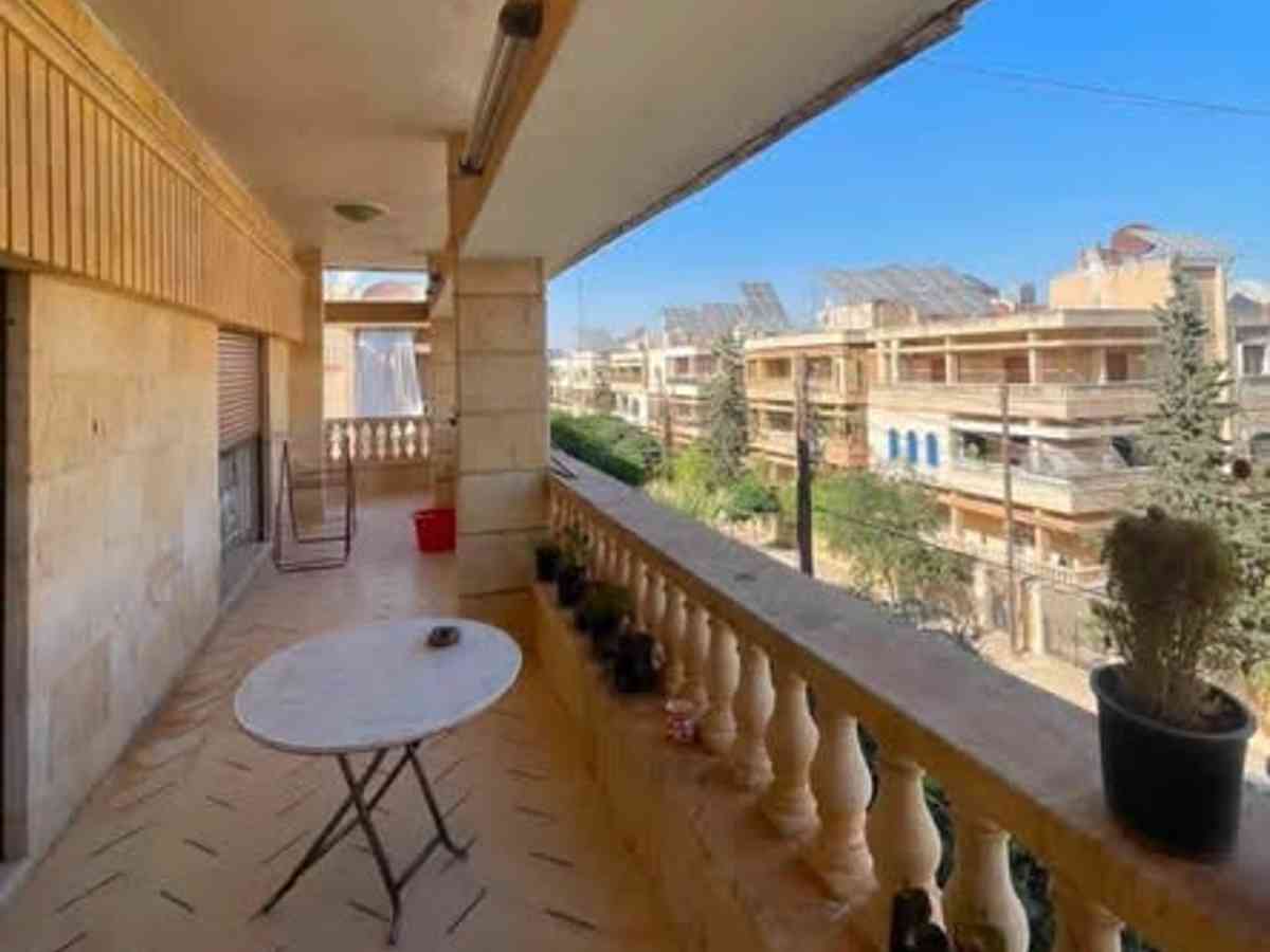 شقة 6 غرف مع فرش للإيجار