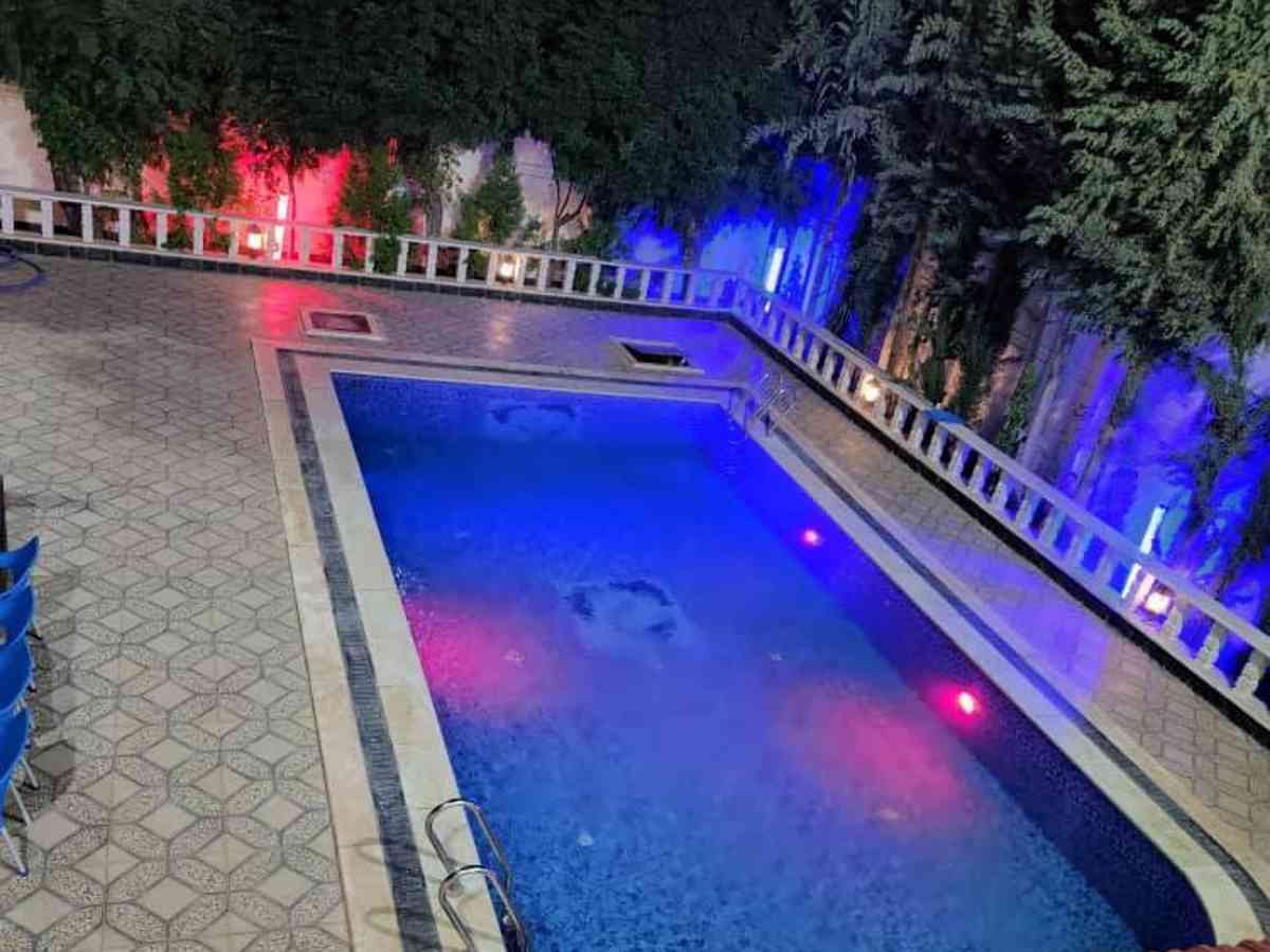 مزرعة 4 غرف 1 صالات 295م² طابق 1 للبيع