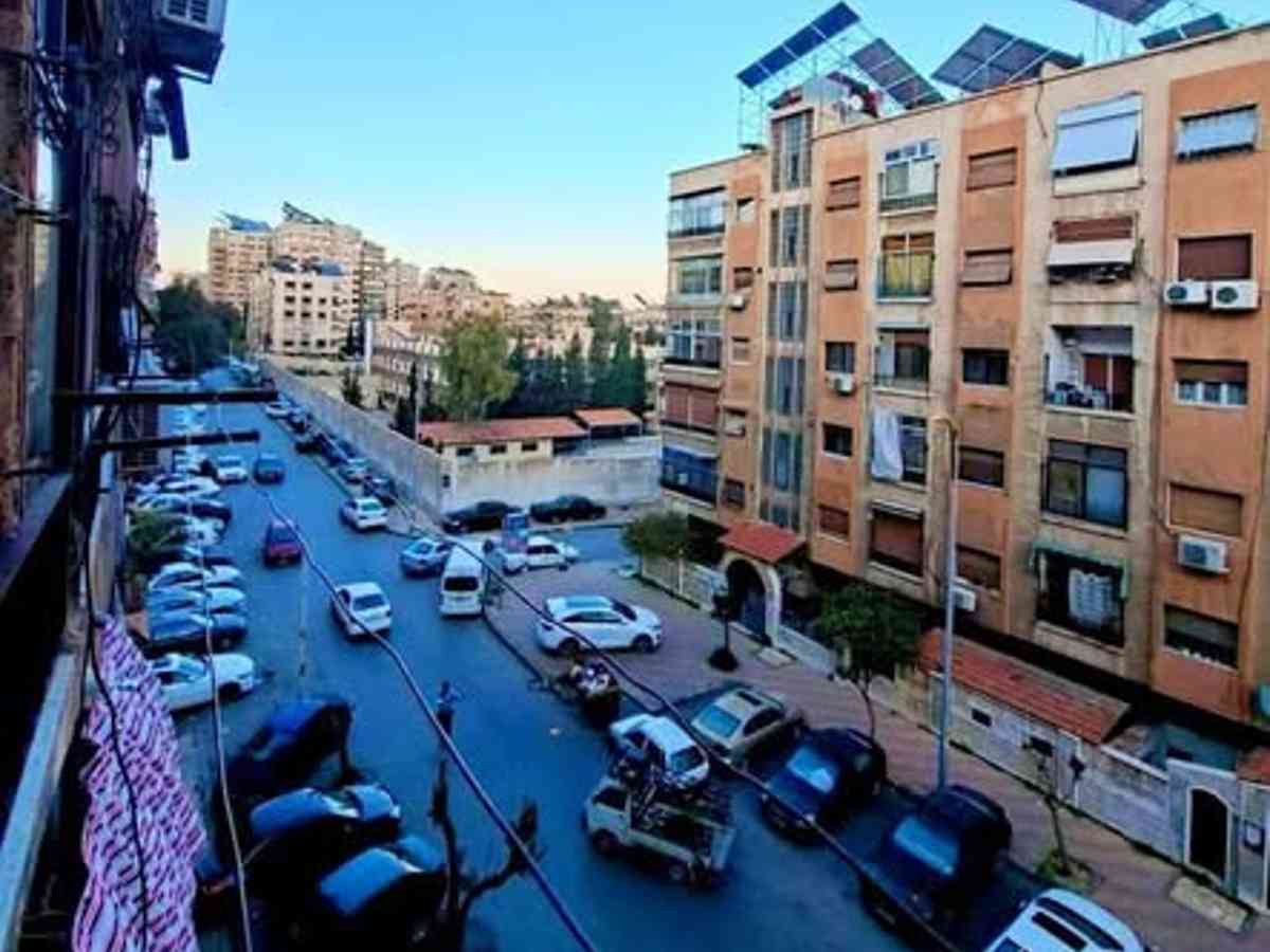 شقة 2 غرف 1 صالات 100م² طابق 3 للبيع