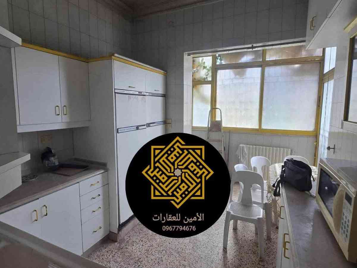شقة 4 غرف 1 صالات طابق 1 مع فرش للإيجار