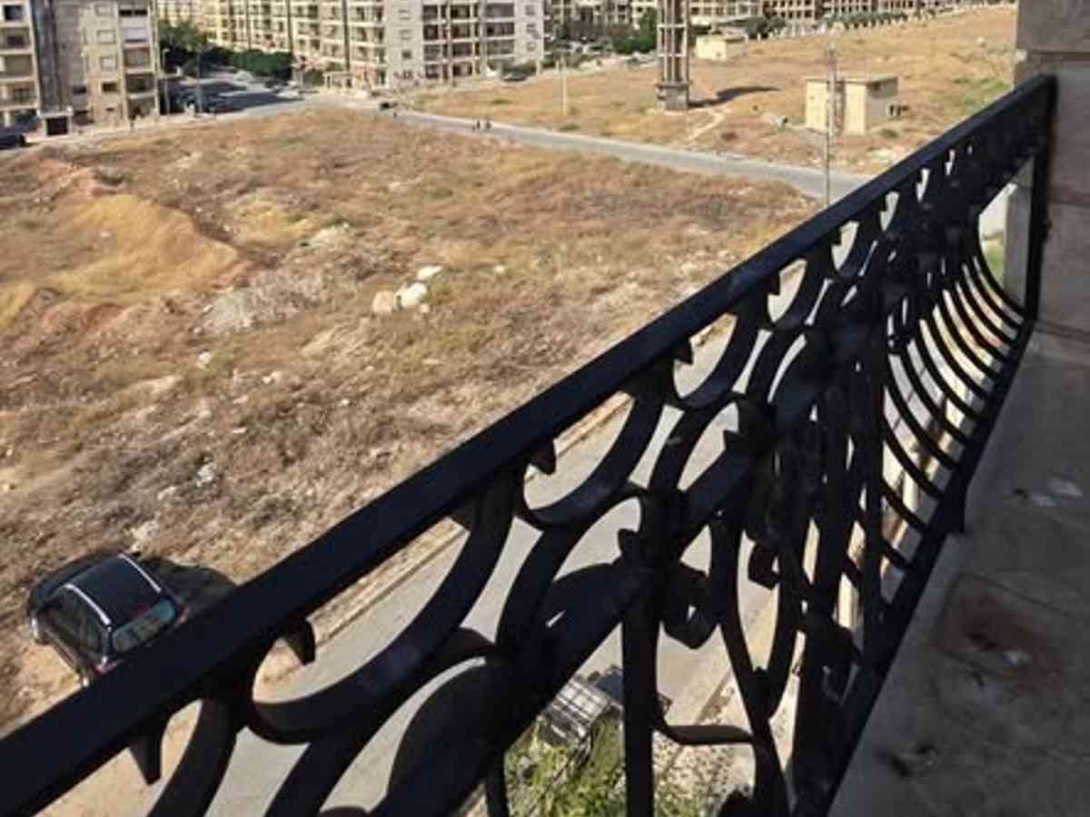 شقة 6 غرف 240م² طابق 3 للبيع