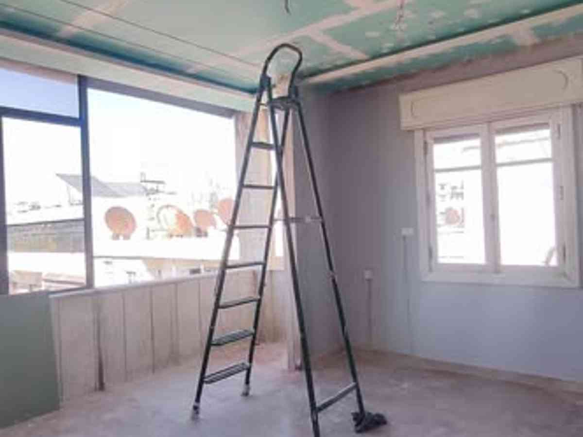 شقة 3 غرف طابق 4 للإيجار