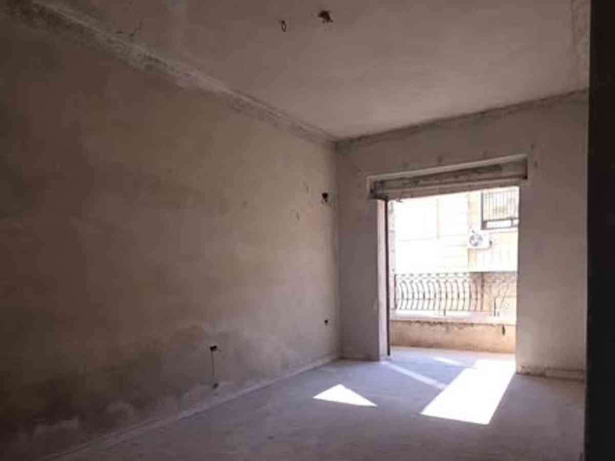 شقة 6 غرف 240م² طابق 3 للبيع