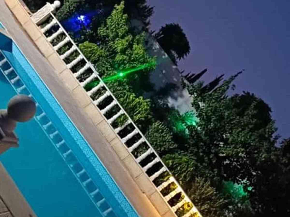 مزرعة 3 غرف 1000م² للبيع