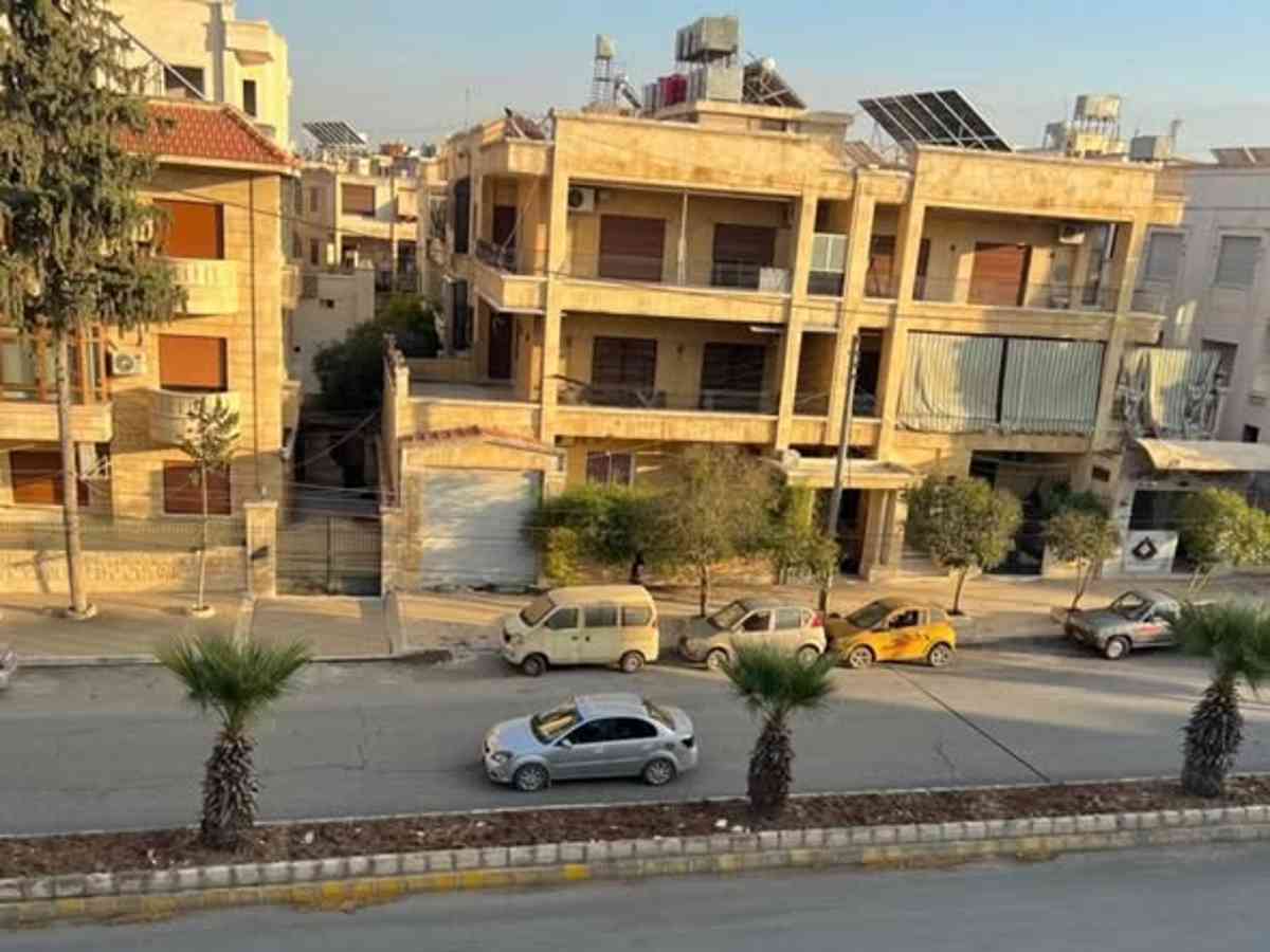 شقة 7 غرف 375م² طابق 2 مع فرش للبيع