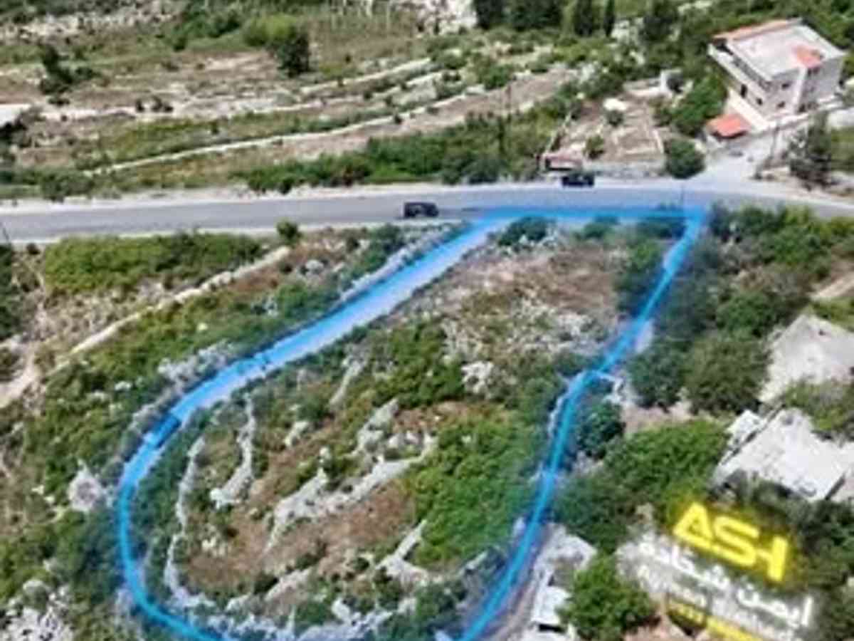 أرض 700م² للبيع