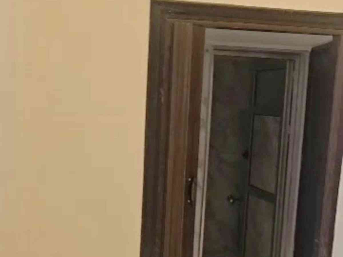 شقة 2 غرف 1 صالات طابق 2 للإيجار