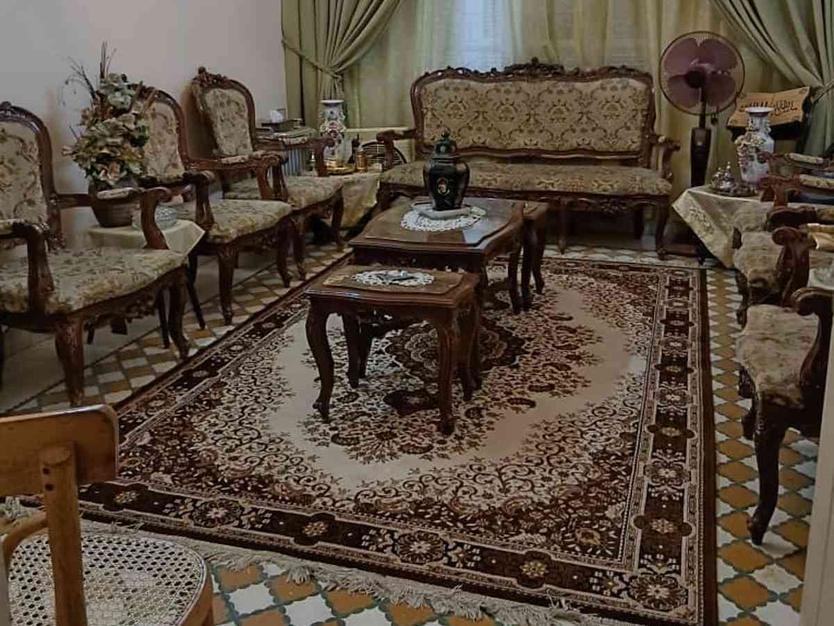 شقة 5 غرف 1 صالات 140م² طابق 2 مع فرش للبيع