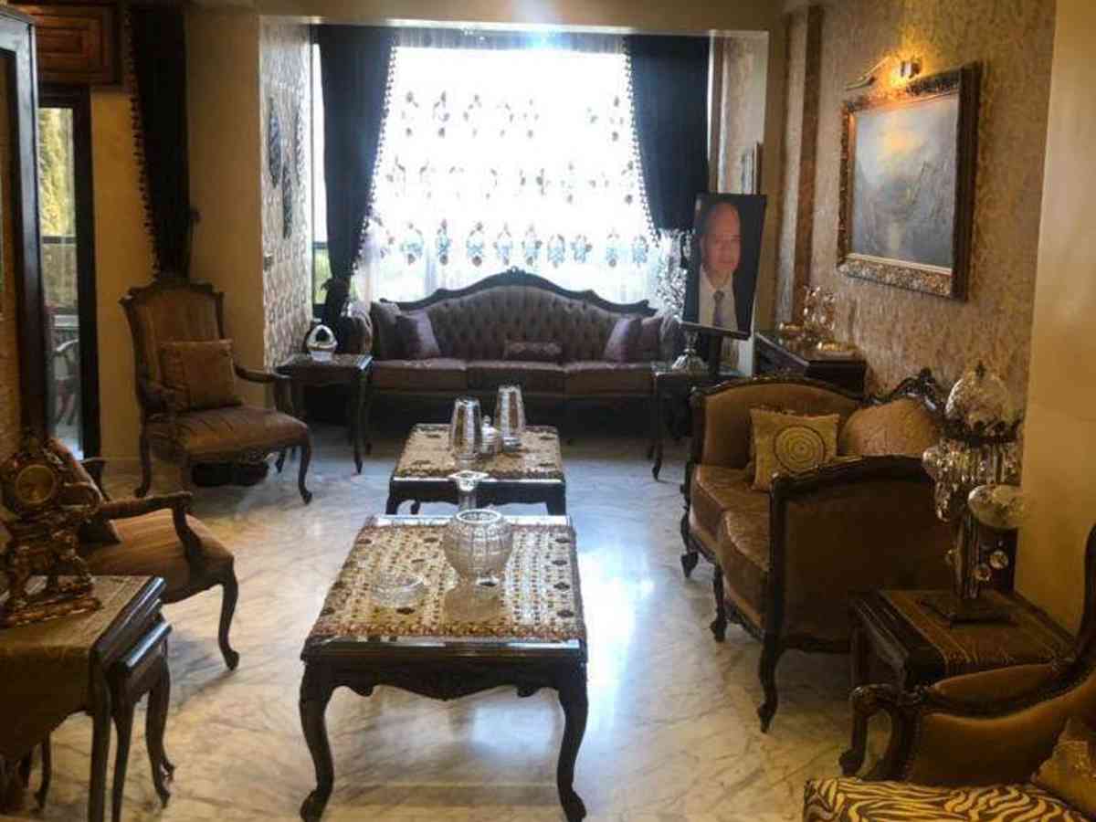 شقة 3 غرف 200م² طابق 3 مع فرش للإيجار