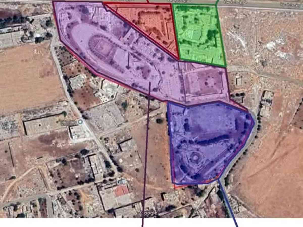 أرض 44000م² للبيع