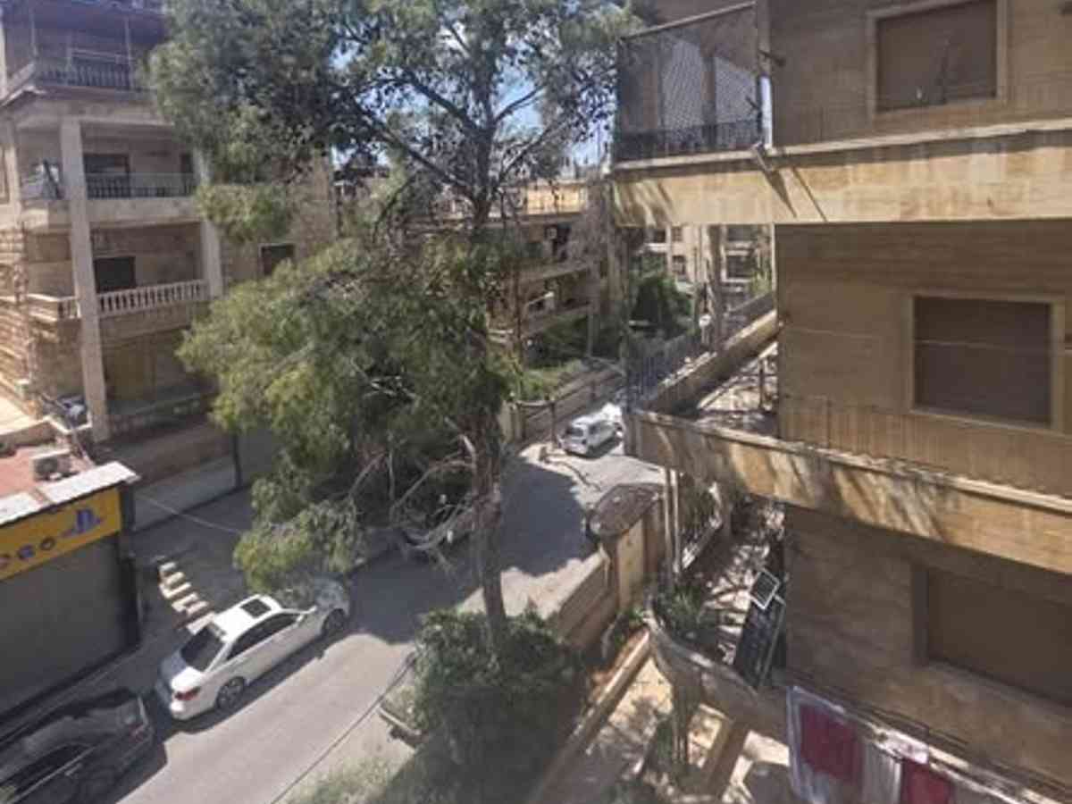 شقة 5 غرف طابق 3 للبيع
