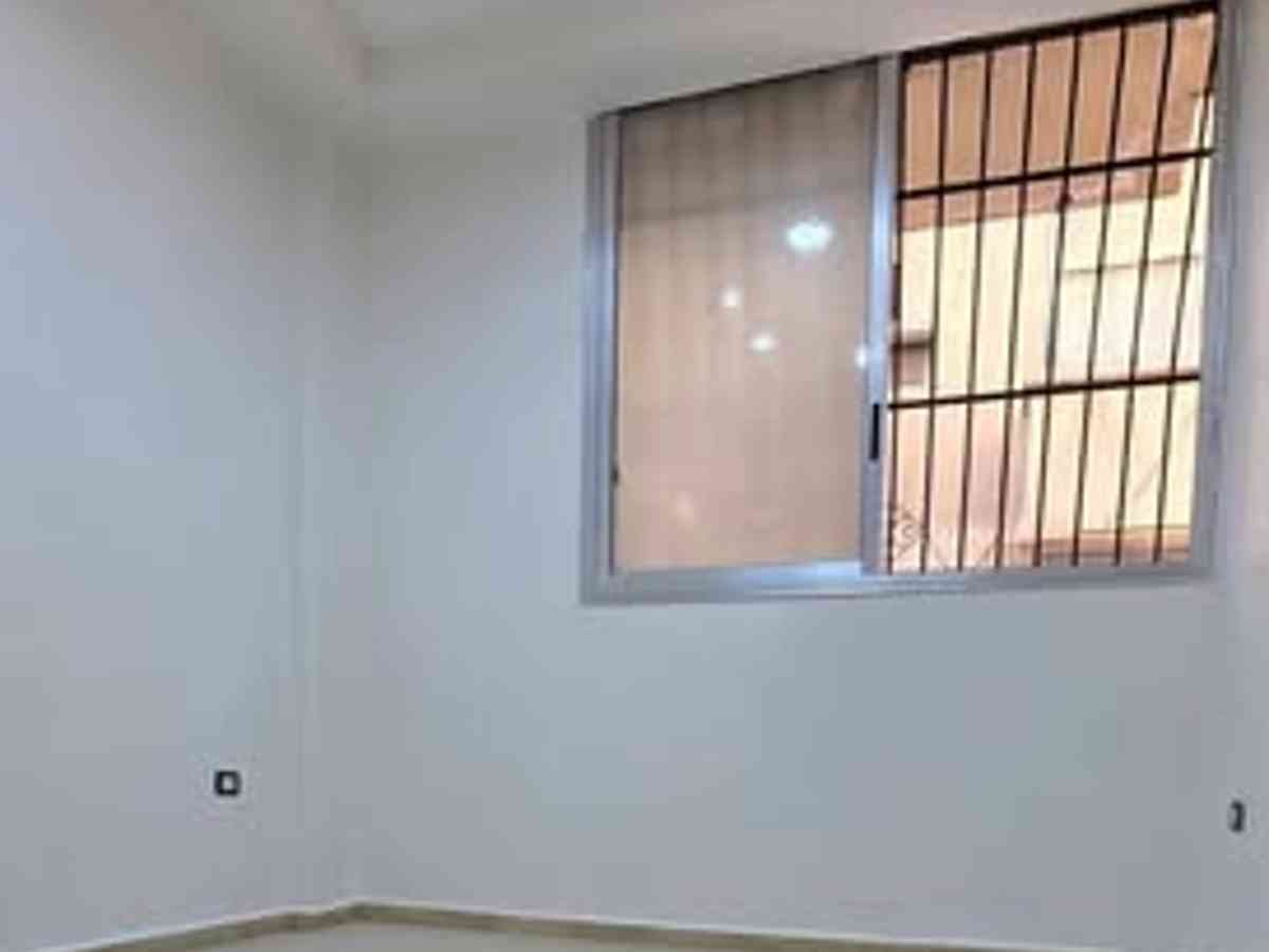 شقة 2 غرف طابق 1 للبيع