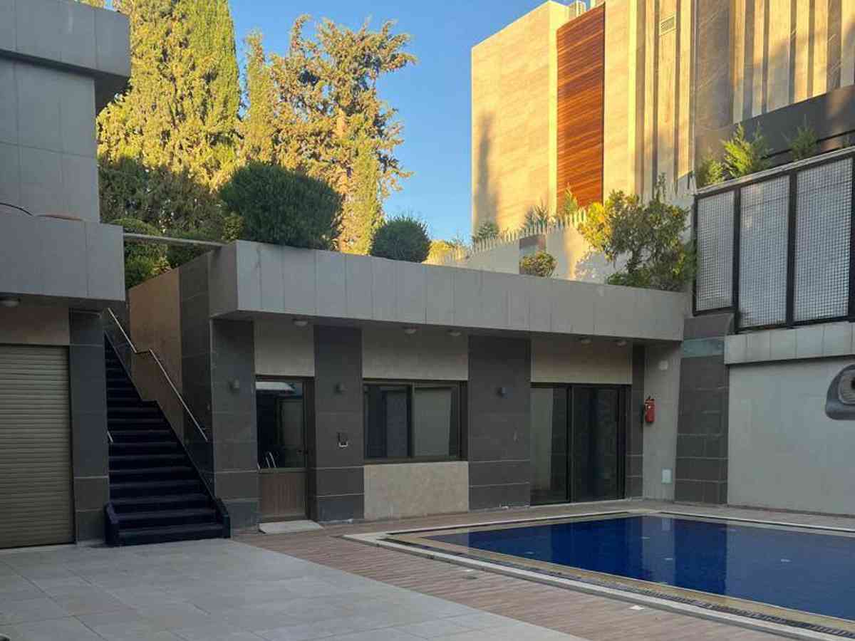 فيلا 3 غرف 1 صالات 1000م² مع فرش للبيع