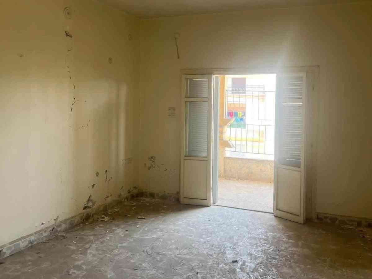 شقة 4 غرف 160م² طابق 2 للإيجار